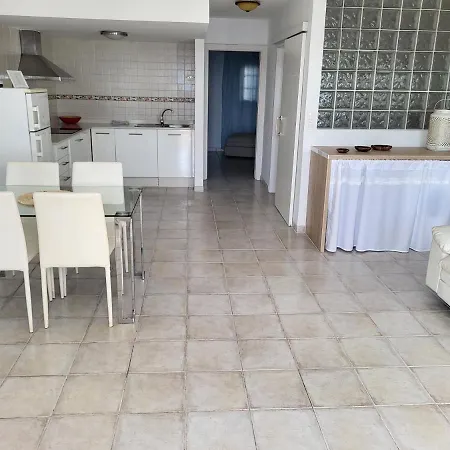 Isabel3 Apartment Tias